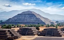 Біля однією з найпопулярніших туристичних пам'яток Мексики влаштували стрілянину, є жертви