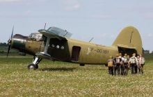 Літаків немає: росіян хочуть посадити на 700 старих "кукурудзників"