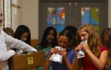 "Мороженщик": вышел трейлер нового хоррора от режиссера "Хостела" Элая Рота