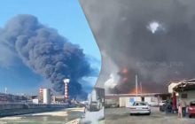 На російське місто Туапсе випав токсичний дощ через пожежу на НПЗ