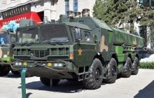Китай показал "клон" советского ракетного комплекса РК-55 "Рельеф" с дальностью 2000 км