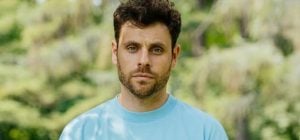 Известный украинский актер кардинально изменил имидж: теперь его не узнать (фото)