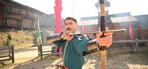 Зірка серіалу 2+2 "Пригоди козака Виговського" Артем Пльондер: 7 фактів про актора, які здивують