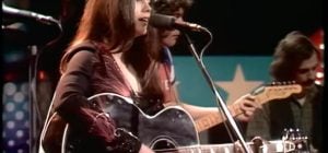 Хіт 1975 року став позачасовим гімном закоханих: у чому його феномен