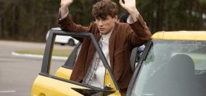 Вийшов трейлер молодіжної комедії "Супер Драйвер" з зіркою "Білого лотоса"