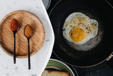 Лише один інгредієнт – і ви отримаєте найсмачнішу яєчню у світі: що додати