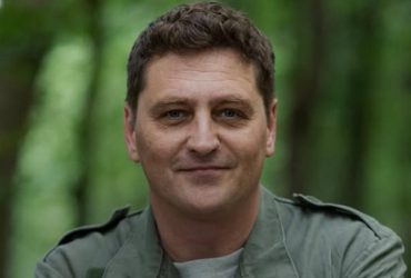 Відомий український актор показав молодшого сина та публічно звернувся до нього (фото)