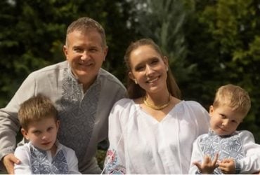 Горбунов і Осадча зворушили підготовкою до Великодня із синами: мережа у захваті