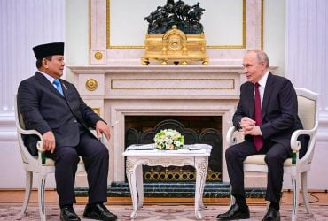 Путін у шкільних штанцях влаштував дивне шоу в Кремлі, - The Daily Star