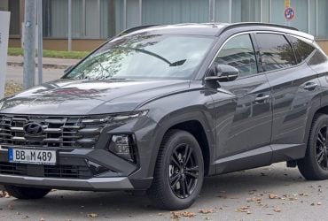 Названо бензинові автомобілі, які розкуповують українці: ТОП-5 вживаних і нових