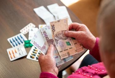 Пенсионерам старше 70 лет поднимут пенсии: надбавка поступит в день рождения