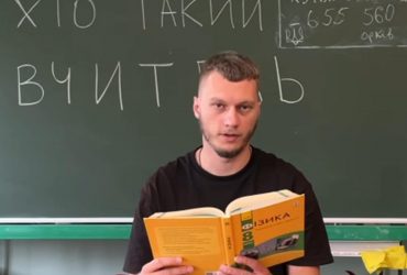 Звездный учитель впервые стал отцом и показал трогательные кадры (видео)