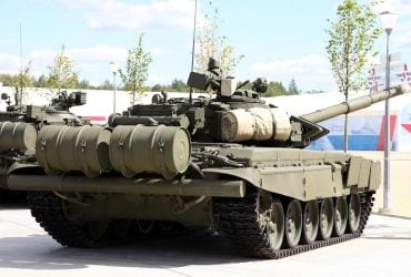 В РФ почти исчерпаны пригодные к ремонту танки Т-72Б: эксперт предположил, что будет дальше