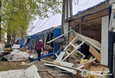 Шахед взорвался возле многоэтажного дома: Россия атаковала Чернигов, есть разрушения