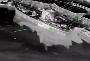 СБУ уразила в Криму три російські військові кораблі та винищувач (фото)