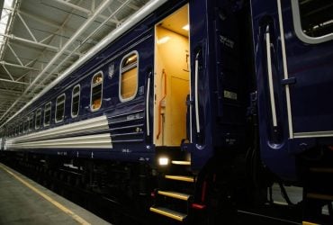 Українці їздитимуть у нових сучасних вагонах: коли Укрзалізниця отримає оновлення
