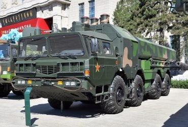 Китай показав клон радянського ракетного комплексу РК-55 Рельєф з дальністю 2000 км