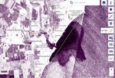 После удара по порту Черноморск по морю курсирует масляное пятно: эколог озвучил масштабы