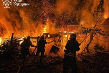 Росія масовано вдарила по Одещині: зруйновано лікарню та будинки, є постраждалі