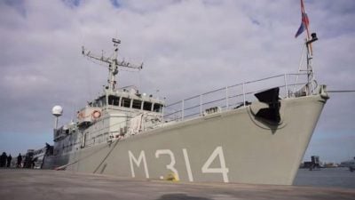 Нидерланды передадут Украине противоминный корабль: Зеленский раскрыл подробности