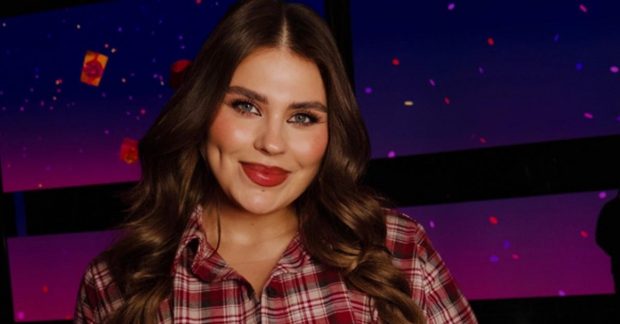 Заріцька схудла і показала прес: як змінилась солістка KAZKA (фото)