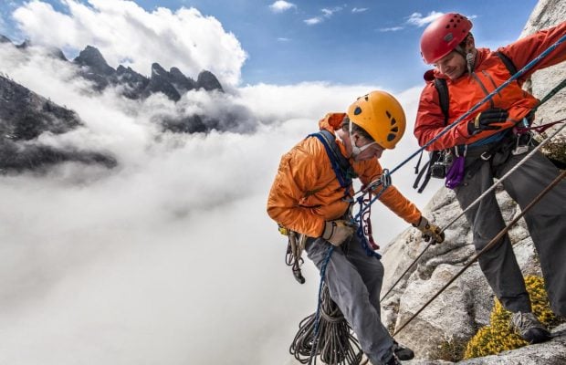 Подмешивали экскременты крыс: гидов обвинили в отравлении иностранных альпинистов