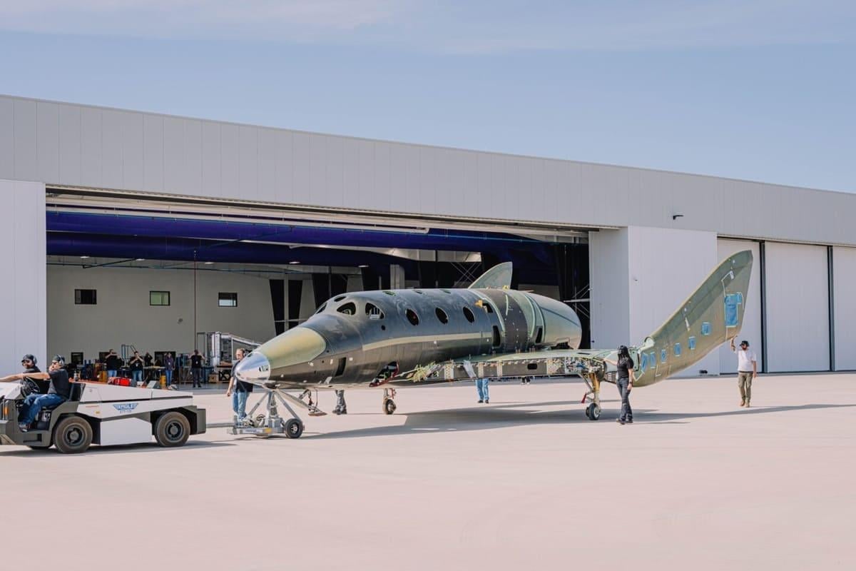 Американская компания Virgin Galactic представила космоплан нового поколения