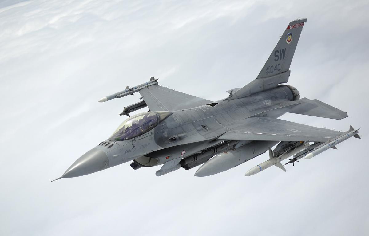 Словацькі винищувачі F-16 патрулюватимуть повітряний простір Балтії