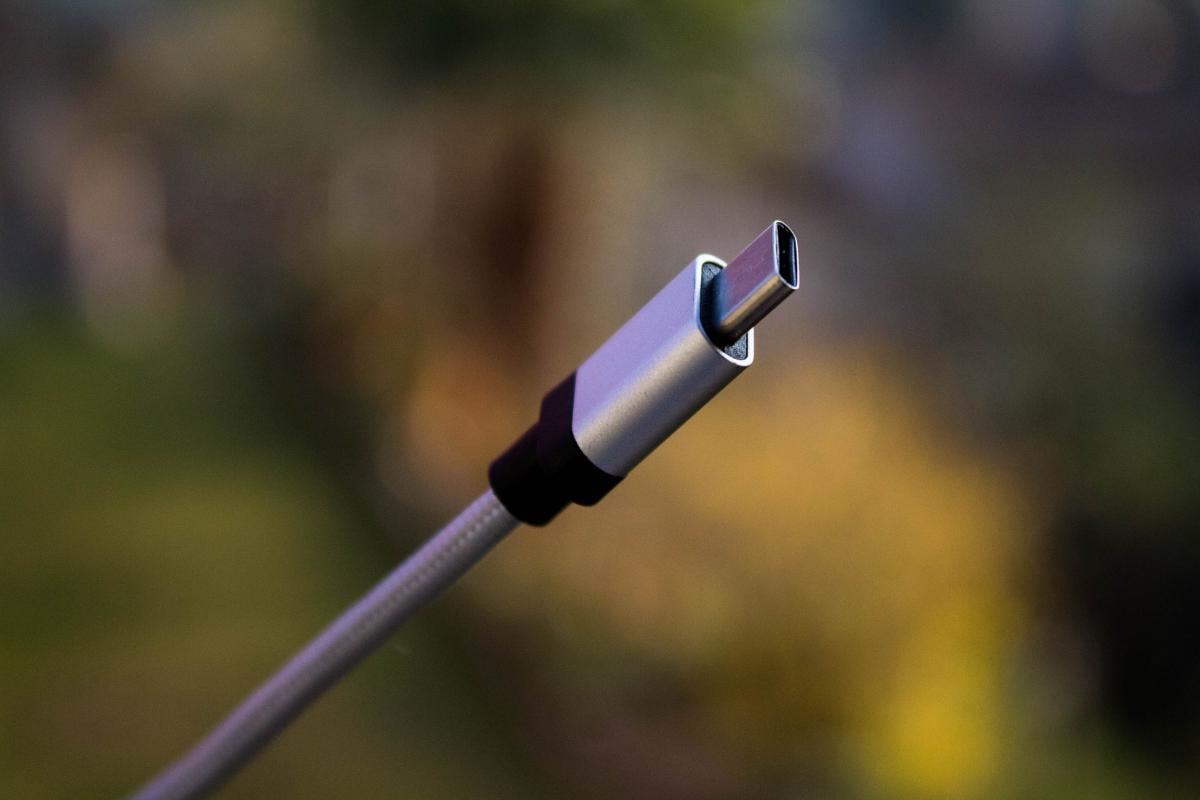 USB-C можно вставлять любой стороной, но одна из них может работать лучше USB-C можно вставлять любой стороной, но одна из них может работать лучше