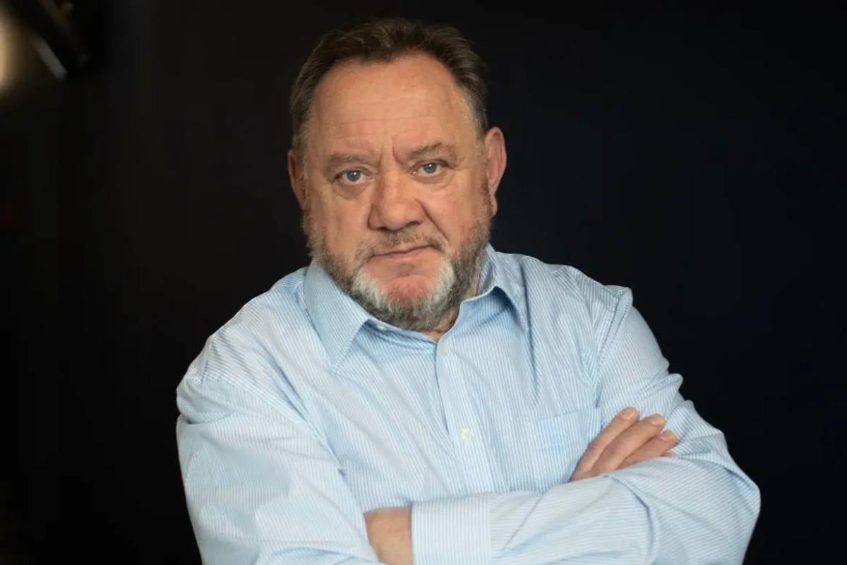 Син актора Богдана Бенюка поповнив лави ЗСУ Син актора Богдана Бенюка поповнив лави ЗСУ