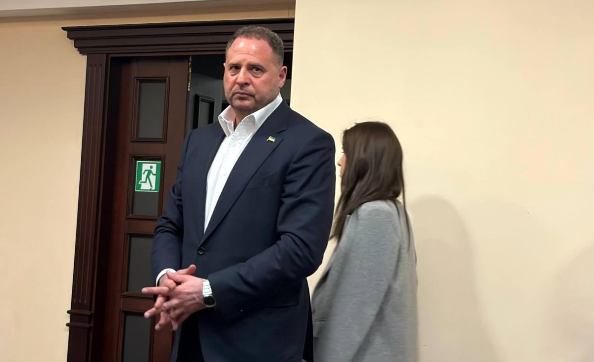 Єрмак зізнався, який стосунок він має до 'ворожки Вероніки'