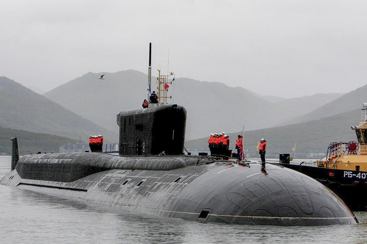 Росія встановила протидронові сітки над підводними човнами за 7400 км від України