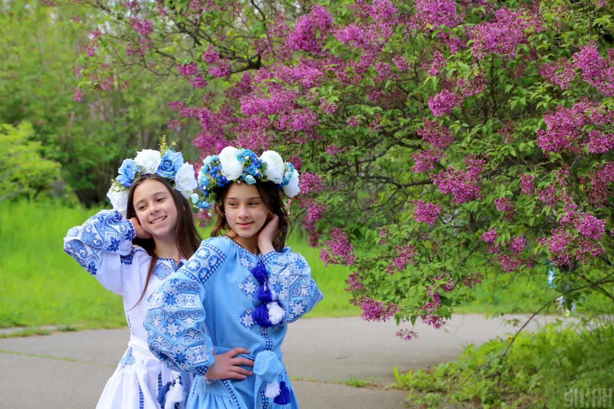 На День вишиванки Київ розігріє до +27°