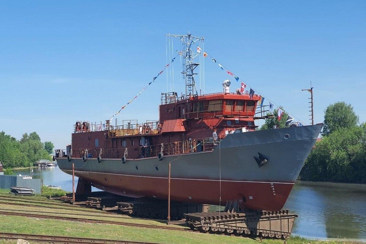 Для російського флоту спустили на воду перше судно-торпедолов оновленого проєкту (фото)