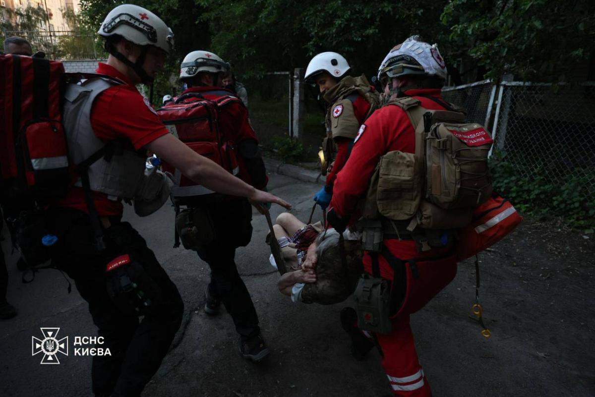 У Києві через ворожу атаку загинуло двоє людей, понад 40 поранені, - Кличко