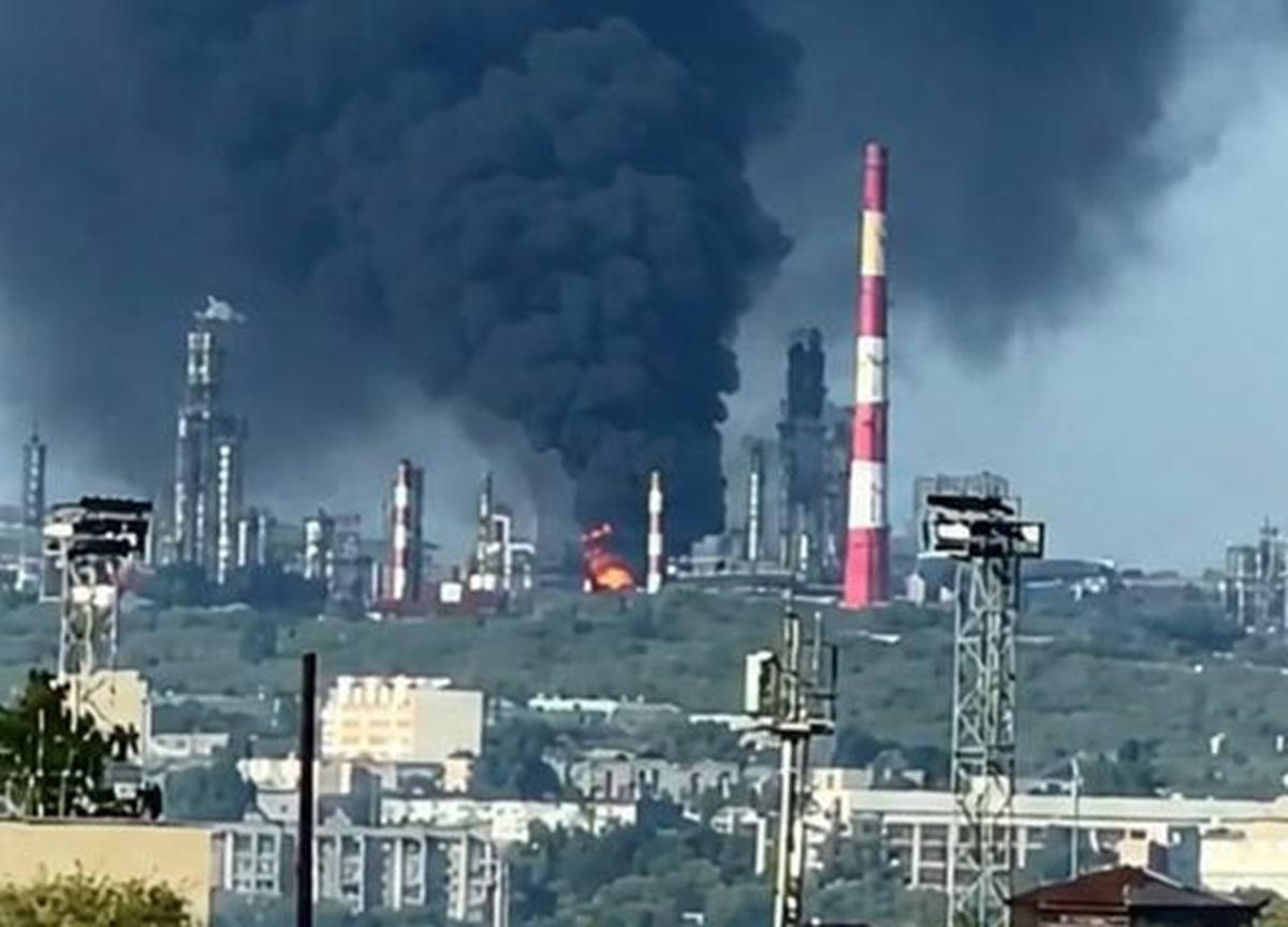 Українські дрони зупинили роботу одного з найбільших НПЗ у Самарській області, - Reuters