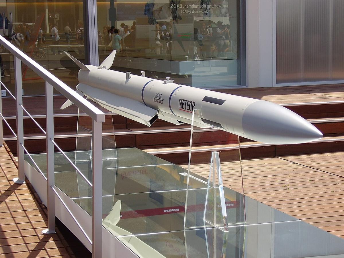 Винищувачі Gripen прибудуть в Україну разом з ракетами Meteor: які їх переваги