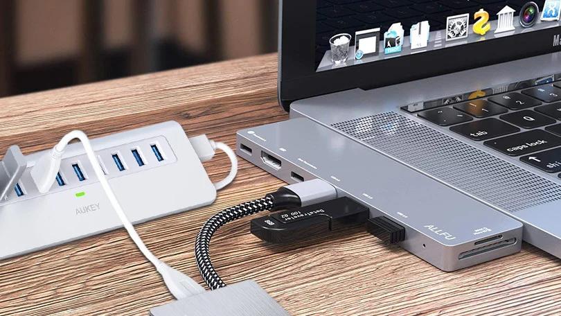 5 пристроїв, які завжди потрібно підключати напряму, а не через USB-хаб