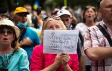 Украинцы стали чаще жаловаться на нарушения закона о языке