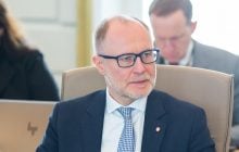Министр обороны Латвии подал в отставку из-за украинских дронов