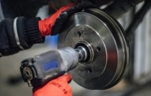 Стара технологія знову в моді: чому автовиробники повертають барабанні гальма