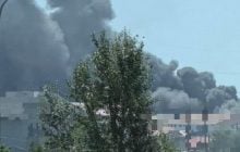 РФ атакувала Одесу: в передмісті пошкоджені будинки та "Нова пошта", є поранені