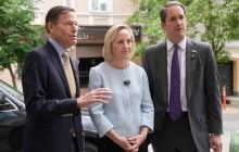 У посольстві США відповіли на заяву Каллас про виїзд американських дипломатів із Києва
