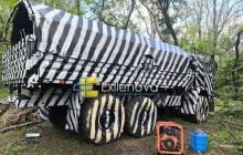 Росіяни почали фарбувати техніку "під зебру": експерти пояснили, що це означає