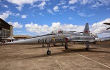 Корея достроково списує один з найстаріших винищувачів у світі