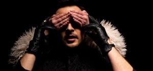 Ведучий "Караоке на майдані" ХАС презентував емоційний сингл і кліп "Звикли"