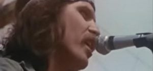 Этот запрещенный хит 1967 года стал определяющим антивоенным гимном