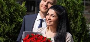 Популярний український співак розповів, чи досі перебуває у шлюбі з дружиною-іноземкою