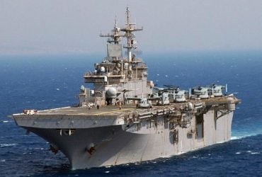 США продовжили термін служби свого найстарішого десантного корабля, і на це є причини