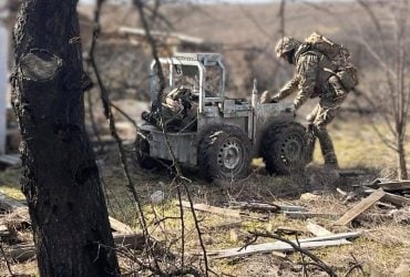 Україна масово відправляє бойових роботів у кілзону, - BI